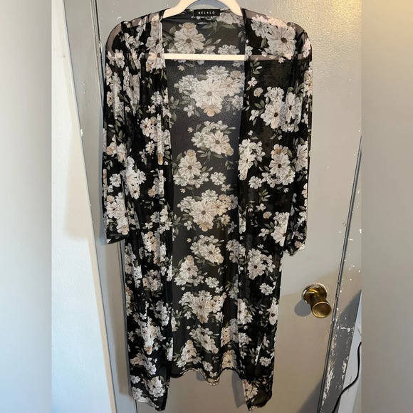 Nel+Lo Sz 2X sheer black and floral topper/ cardigan. - Picture 1 of 4